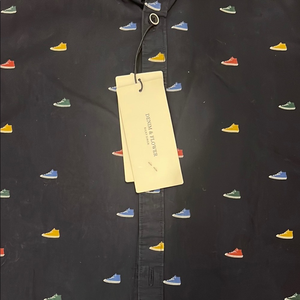 NWT! Navy Blue Chuck Taylor Patterned Men's Shirt - Picture 2 of 2